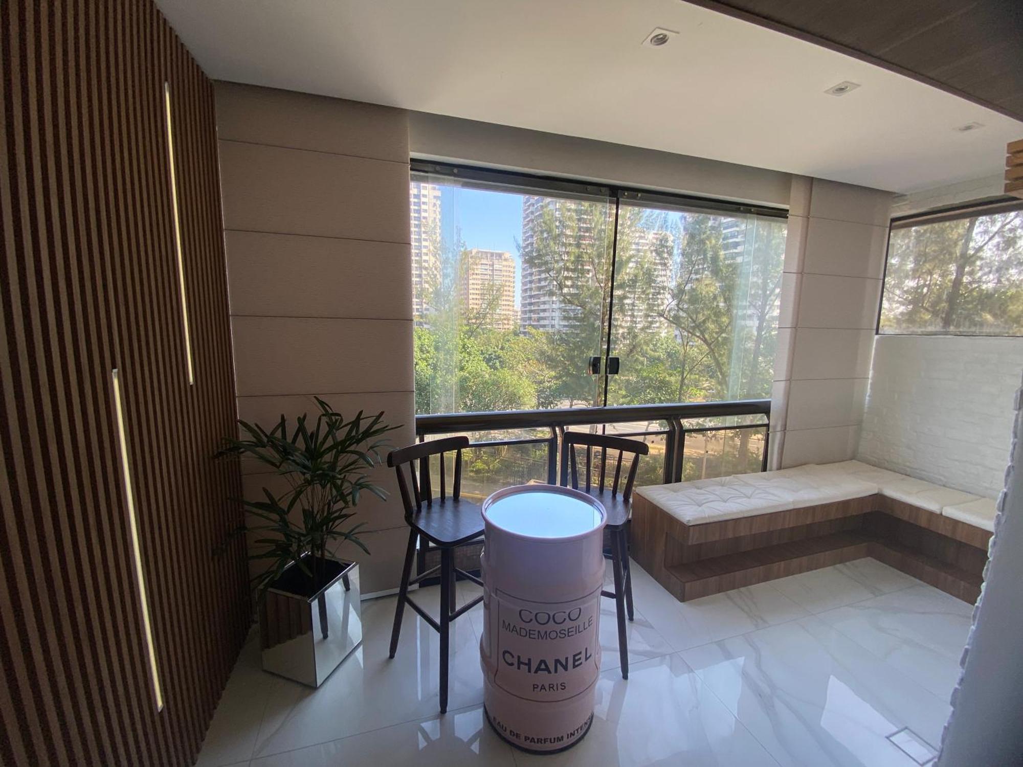Apartamento Luxo Requinte 30 Mts Da Da Barra Posto 8 *