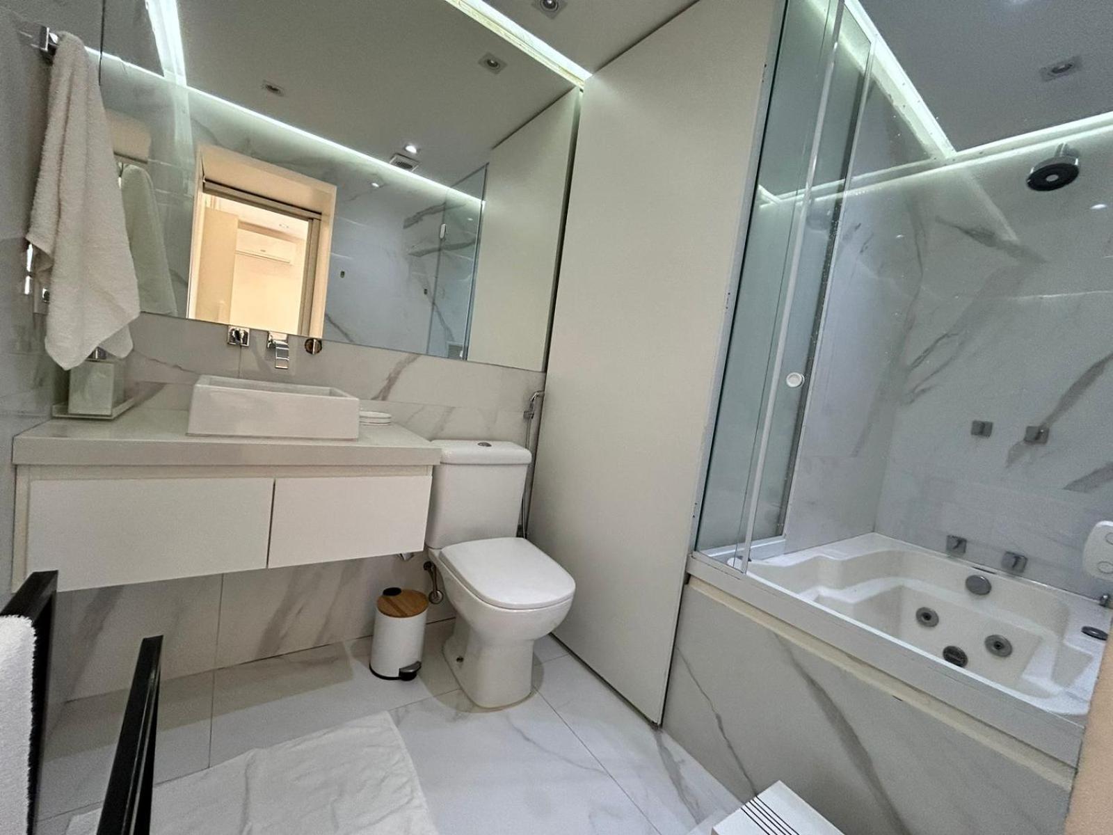 Apartamento Luxo Requinte 30 Mts Da Da Barra Posto 8 Rio de Janeiro